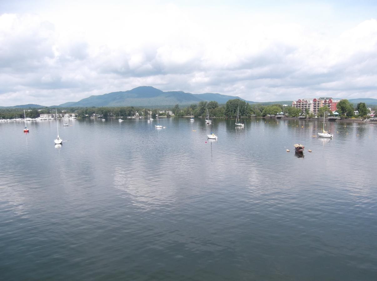 Condo Entre Ville/Nature Magog Extérieur photo
